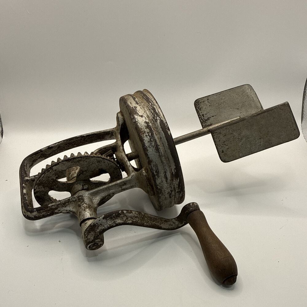 Vintage Hand Crank Food Mill Cast Iron Lid Aluminum Paddle Gray Medium Size